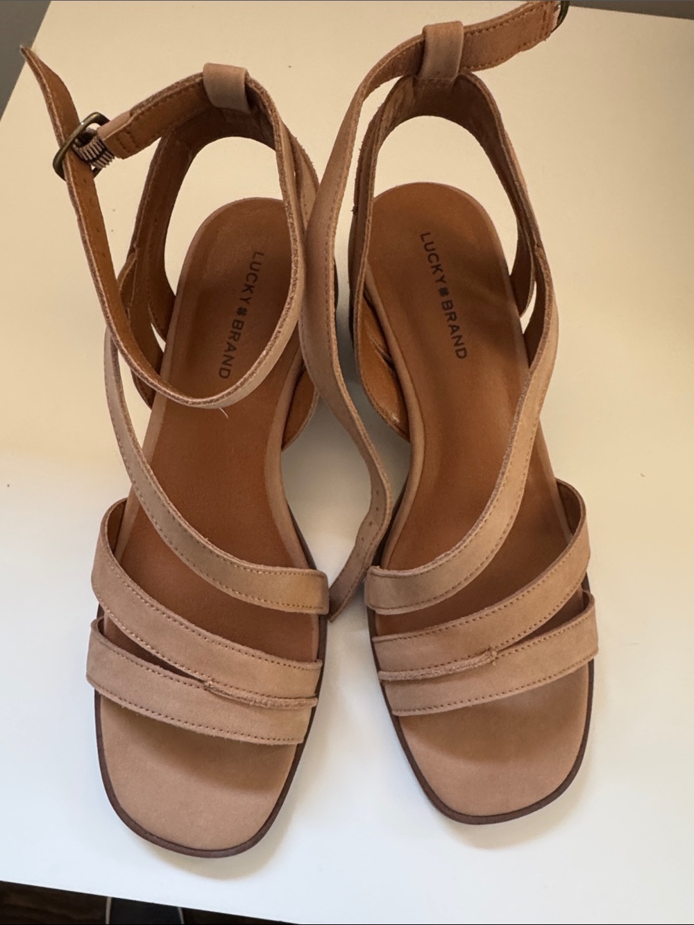 Lucky Brand Leather Beige/Tan Strappy Wedge Sandals New in box